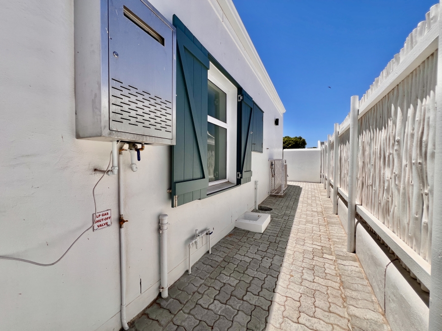 3 Bedroom Property for Sale in Paternoster Western Cape